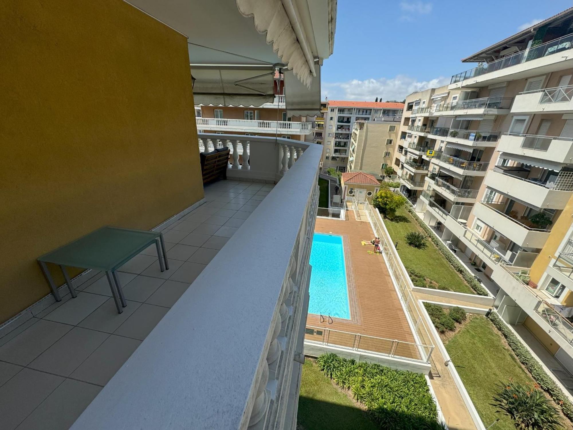 Elegant With Sea View And Swimming Pool * Nice