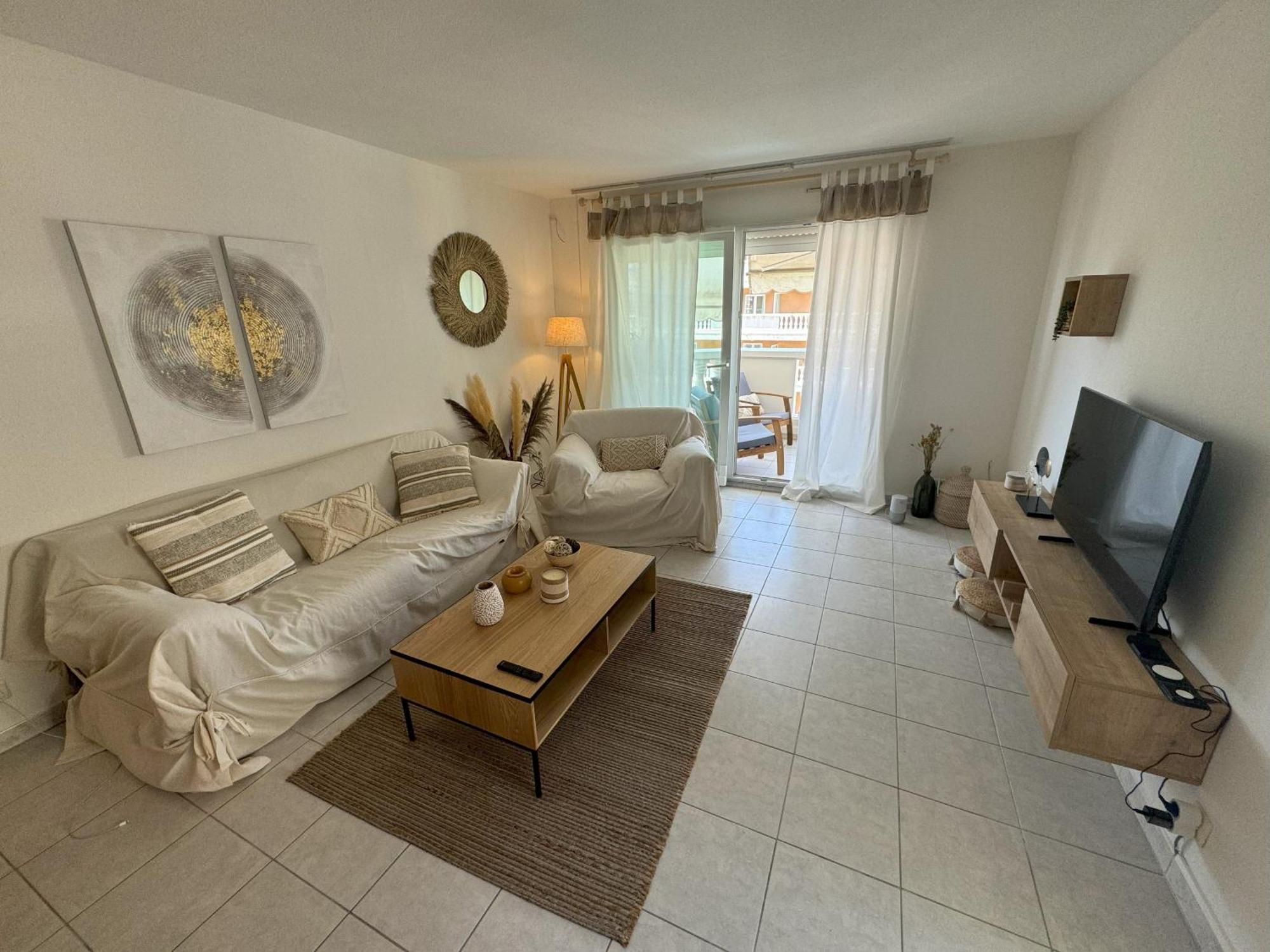 Appartement Elegant With Sea View And Swimming Pool *