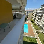Elegant Apartment With Sea View And Swimming Pool